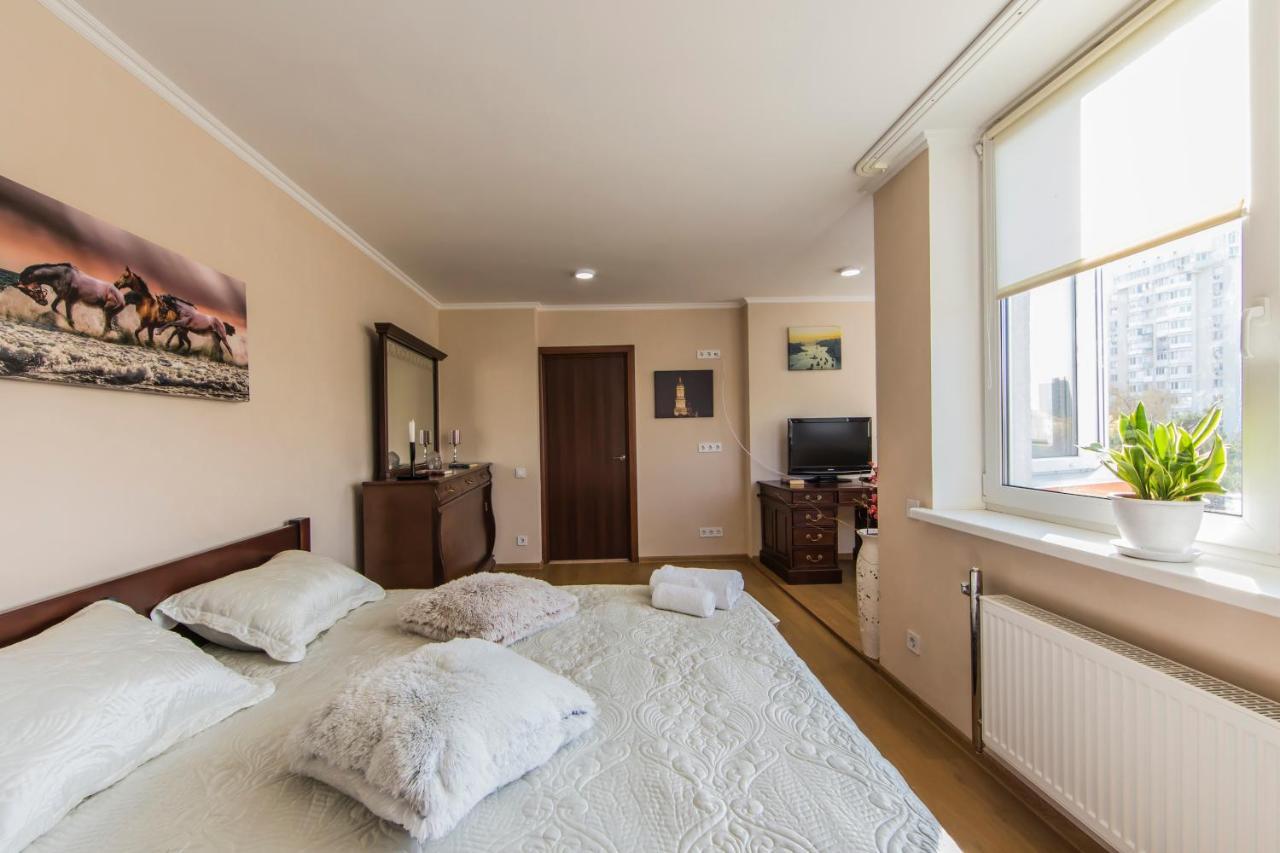Super Comfort Flat For You Near The Metro. Kiev Exterior foto