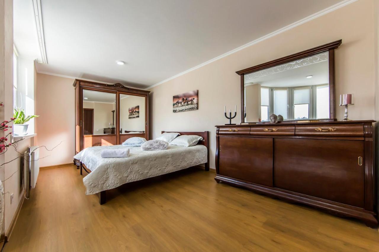 Super Comfort Flat For You Near The Metro. Kiev Exterior foto
